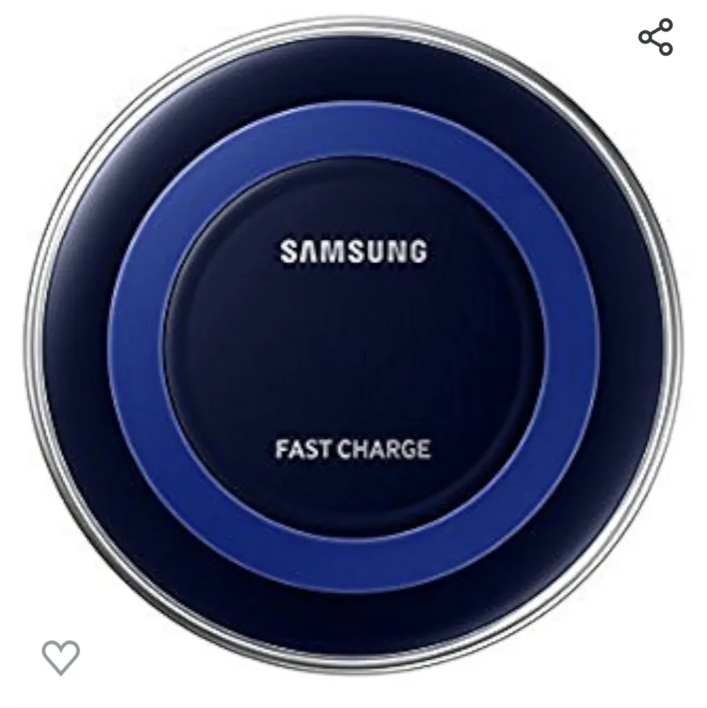 Samsung Wireless Charging Pad (Includes wall charger) Fast Charge